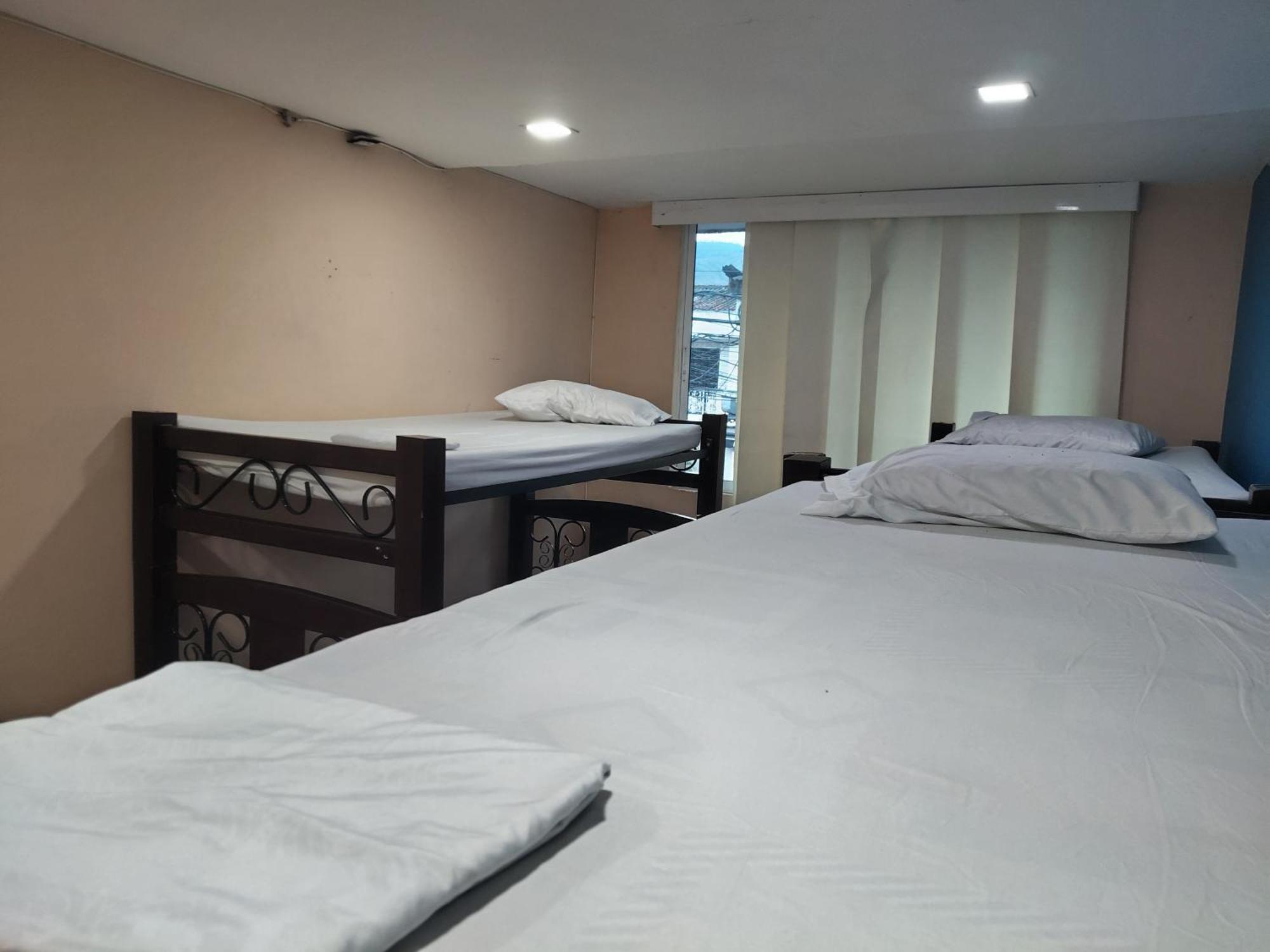 Hostal Avanza Калі Екстер'єр фото